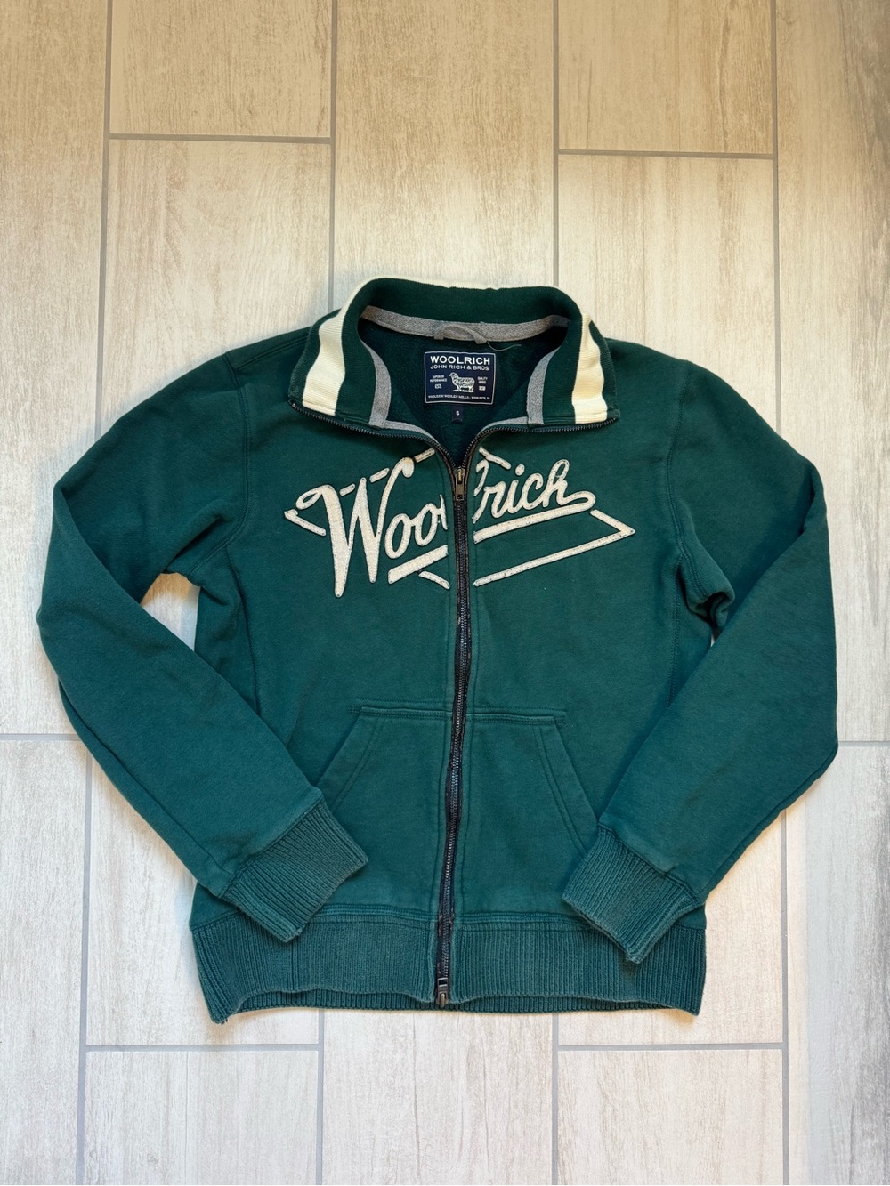 Woolrich Dark Green Full-Zip Logo Jacket with Cream Trim